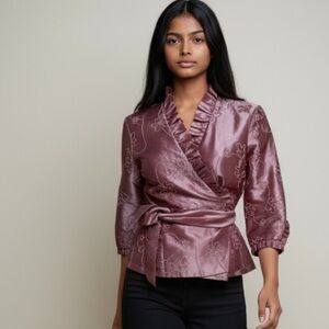JR Nites by Carol Lin evening wear size 6 wrap around top. Lavender